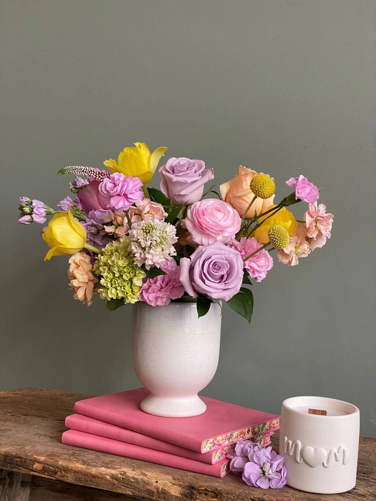 She&rsquo;s In Her Mom Era! ✨ 

Gift her a playful yet stylish bouquet to celebrate everything she is. From new moms to seasoned pros, our In Her Mom Era arrangement is designed to help her own this chapter in the prettiest way. 

Mother&rsquo;s Day 