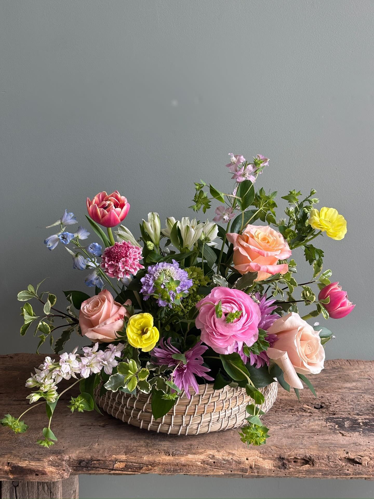 Who doesn&rsquo;t love a gift full of flowery gorgeousness?! 🌷✨

Choose from our sweet + charming Petite Petals Basket or our lush + abundant Mom&rsquo;s Flower Garden arrangements this year for freshly picked beauty she&rsquo;ll absolutely adore. ?