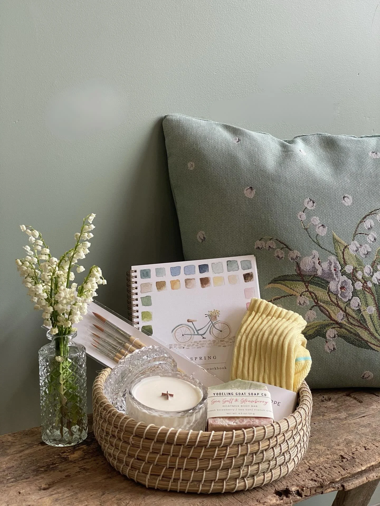A little basket of Spring gifting made easy! 🌸✨

Shop our selection of curated gifts at Bouquet of Granger Monday-Friday, 9AM-6PM. 

#gifts #springgifts #bouquetofgranger #grangerflorist #grangerflowers