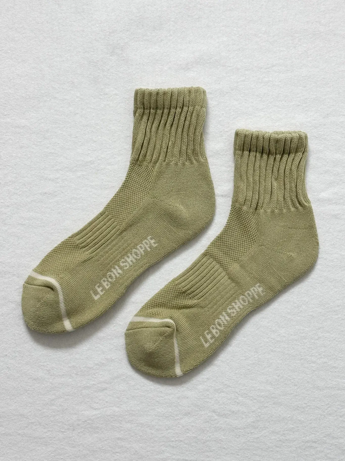 Dried Sage Swing Socks.webp