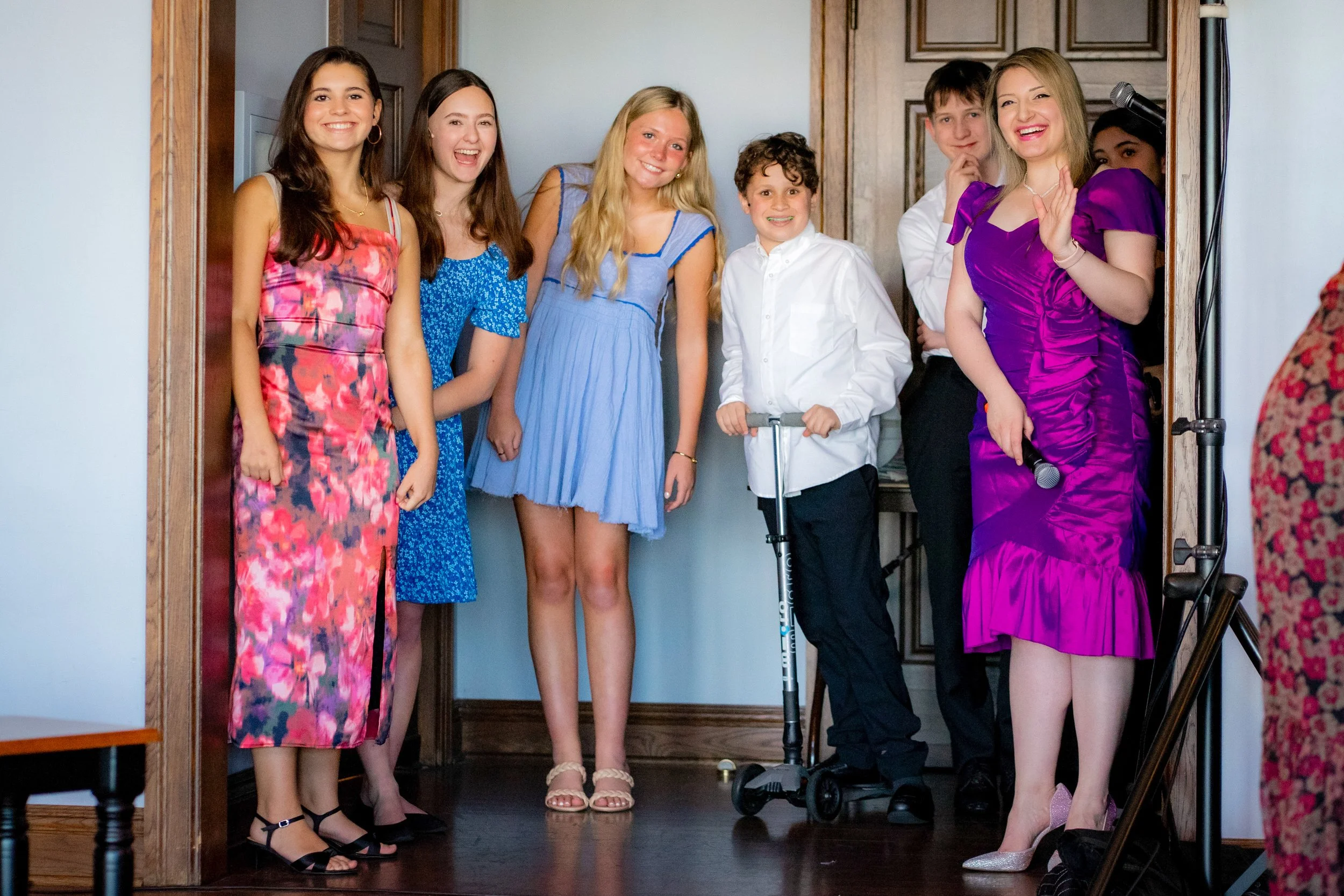 SwC - W25 Showcase PERFORMANCE-958 BTS before opener wave.jpg