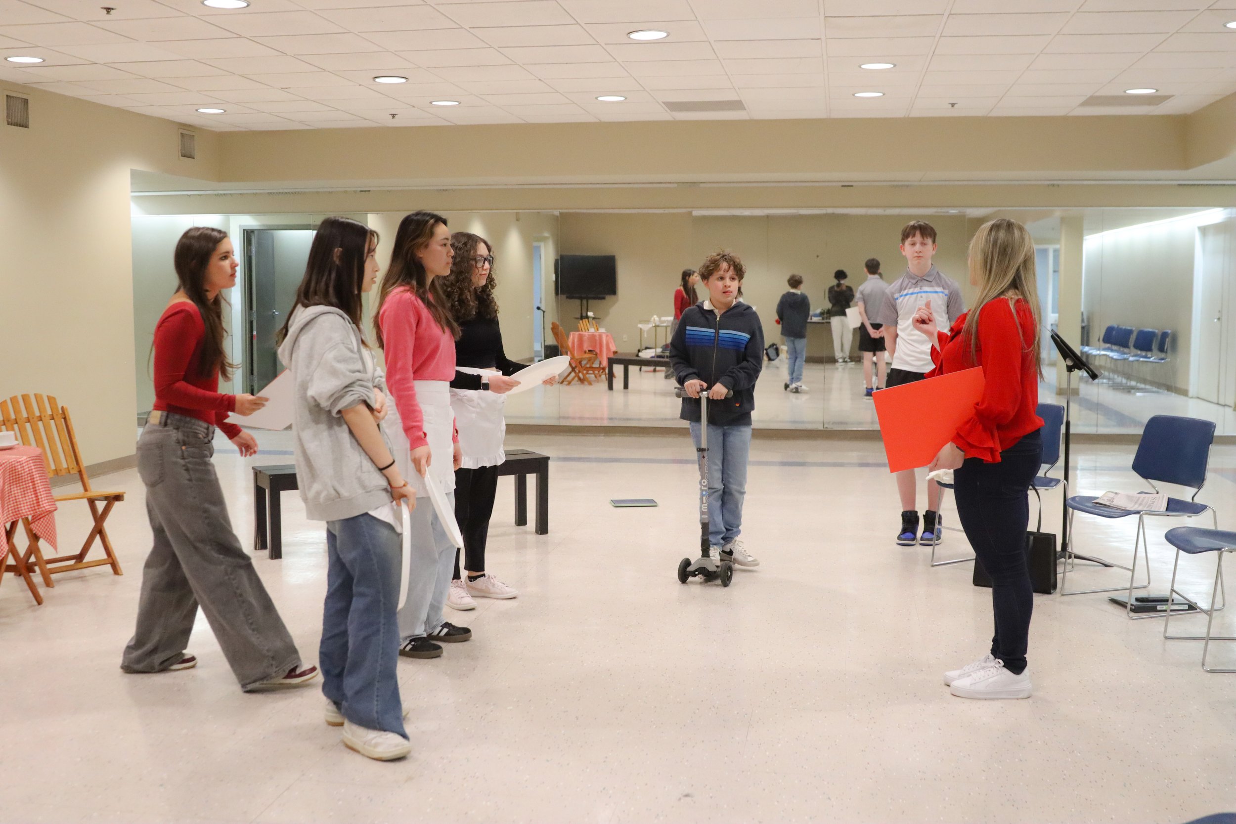 SwC - W25 Scenes CLASS-48 Cinderella giving instructions to everyone.jpg