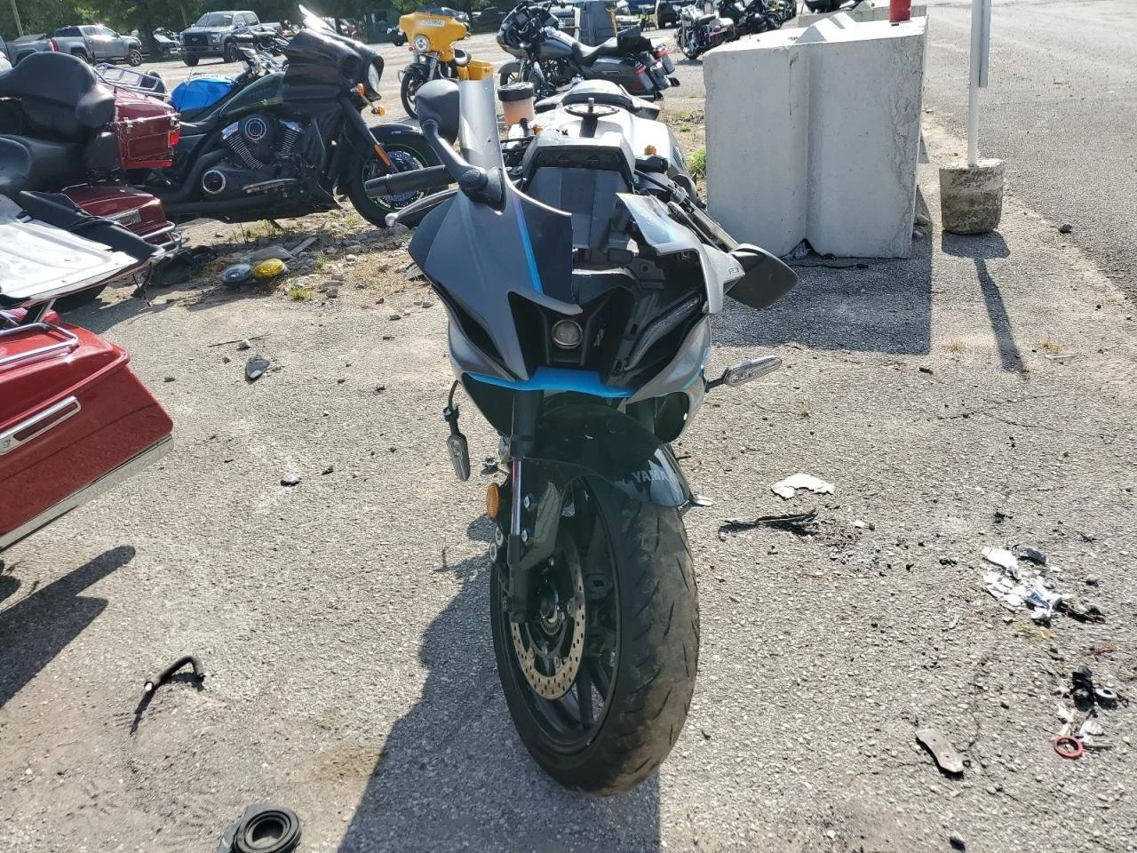 2024-Yamaha-YZFR7-JYARM38E1RA010987-2.jpg