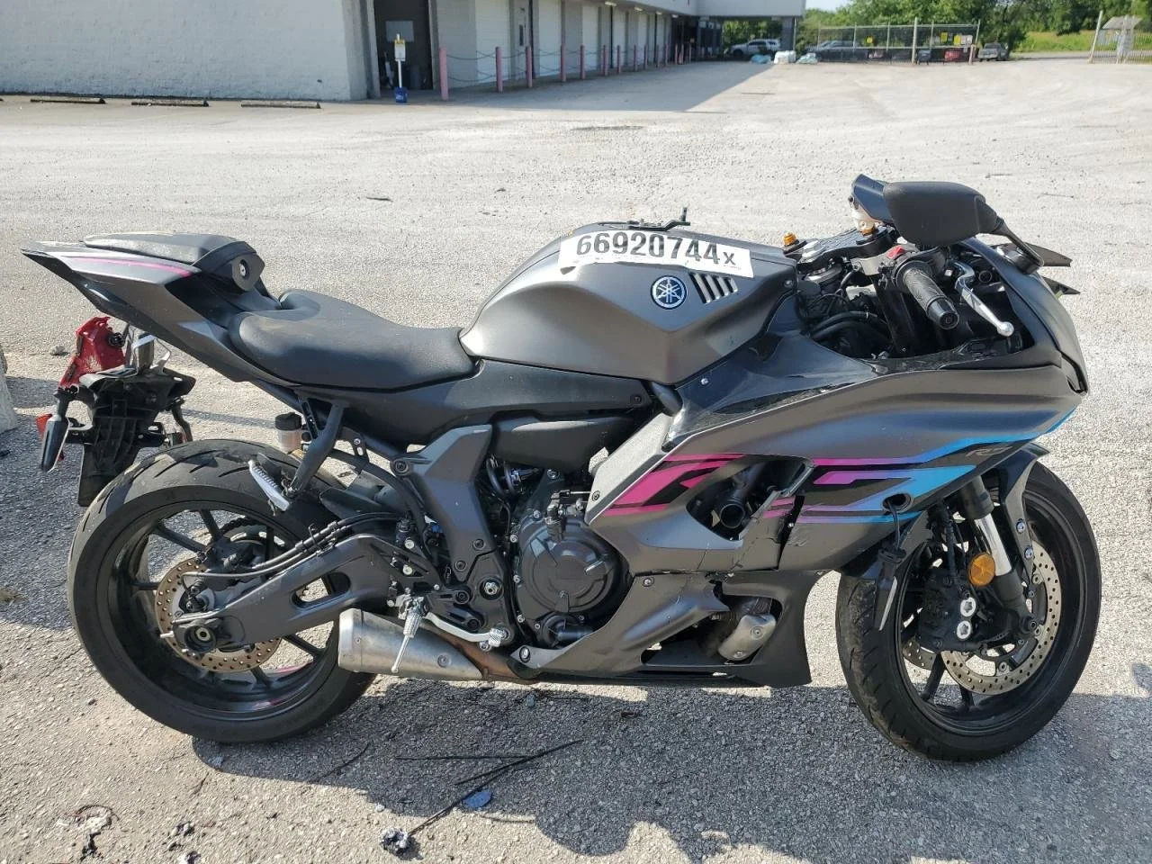 2024-Yamaha-YZFR7-JYARM38E1RA010987-1.jpg