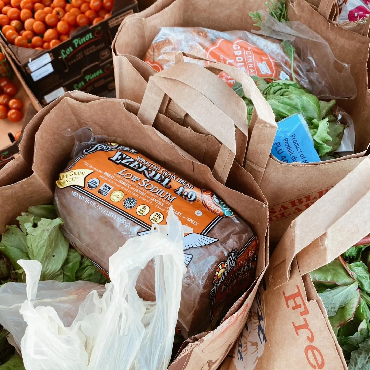 Happy World Food Day! 🌎
Today, we join communities globally to celebrate the power of food – not just for nourishment, but as a connector, a comforter, and a fundamental right. At Nourish LA, we believe everyone deserves access to healthy, su