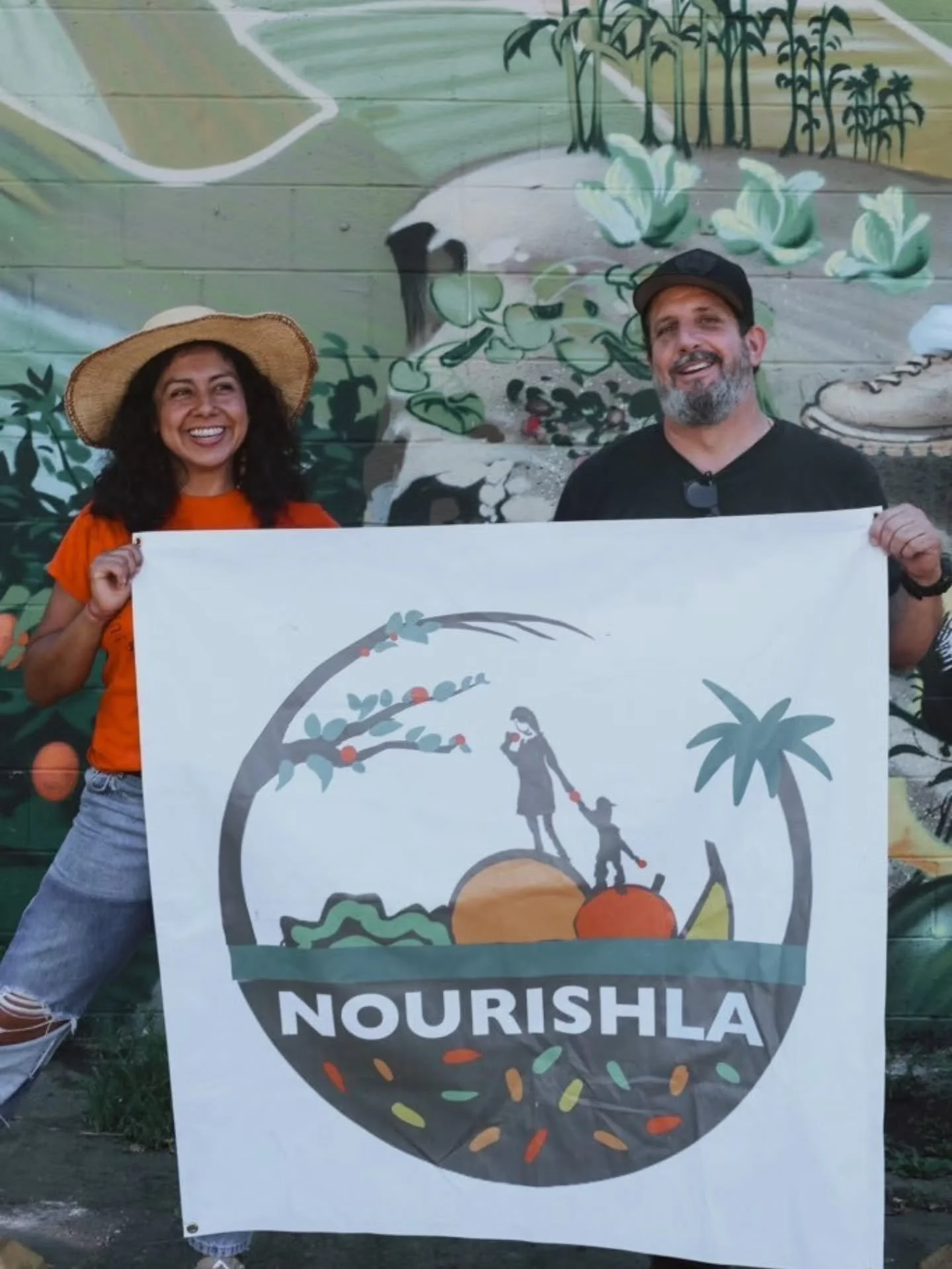 Six Years of Love, Community, and a Greener Earth 🎂🌎

​Today is a special one. Not only is it Earth Day, but it&rsquo;s the 6th Anniversary of Nourish LA.

​Six years ago, we started with a simple belief: that no one in our city should go hungry wh