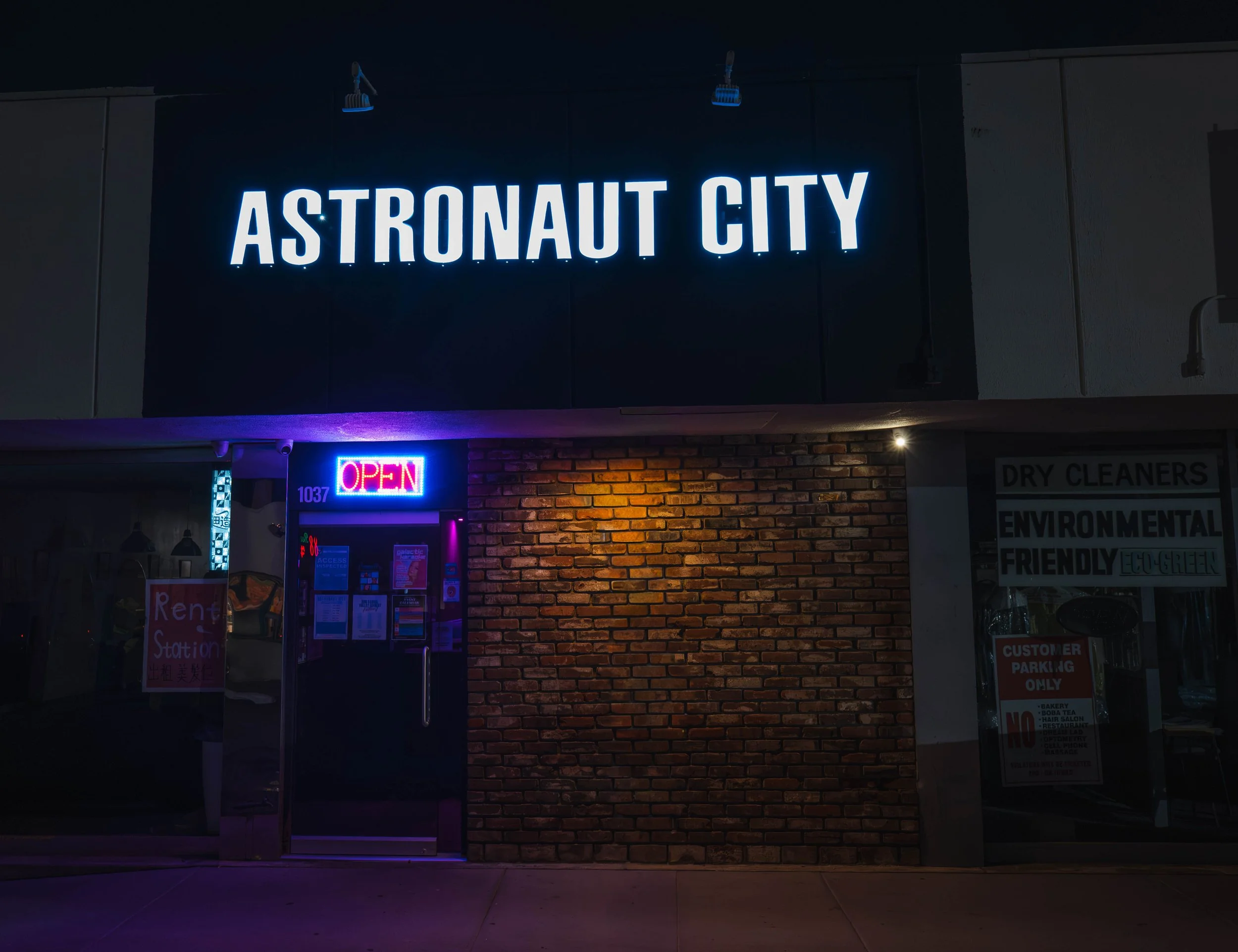 Nothing beats live comedy in a neighborhood bar like Astronaut City.