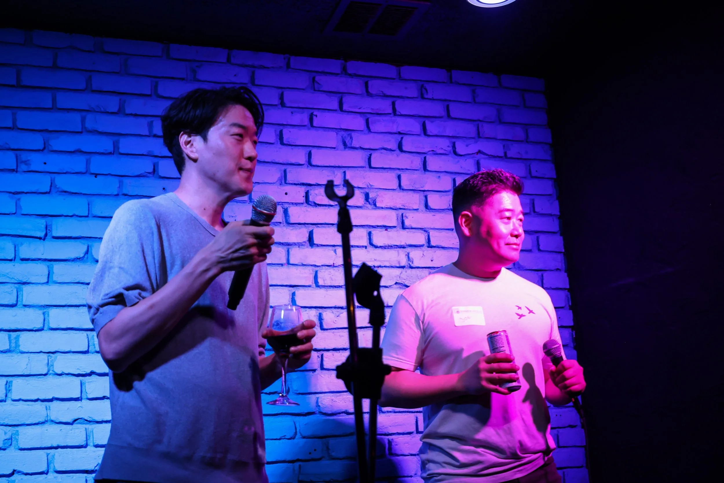 Multiple speakers or singers can perform together