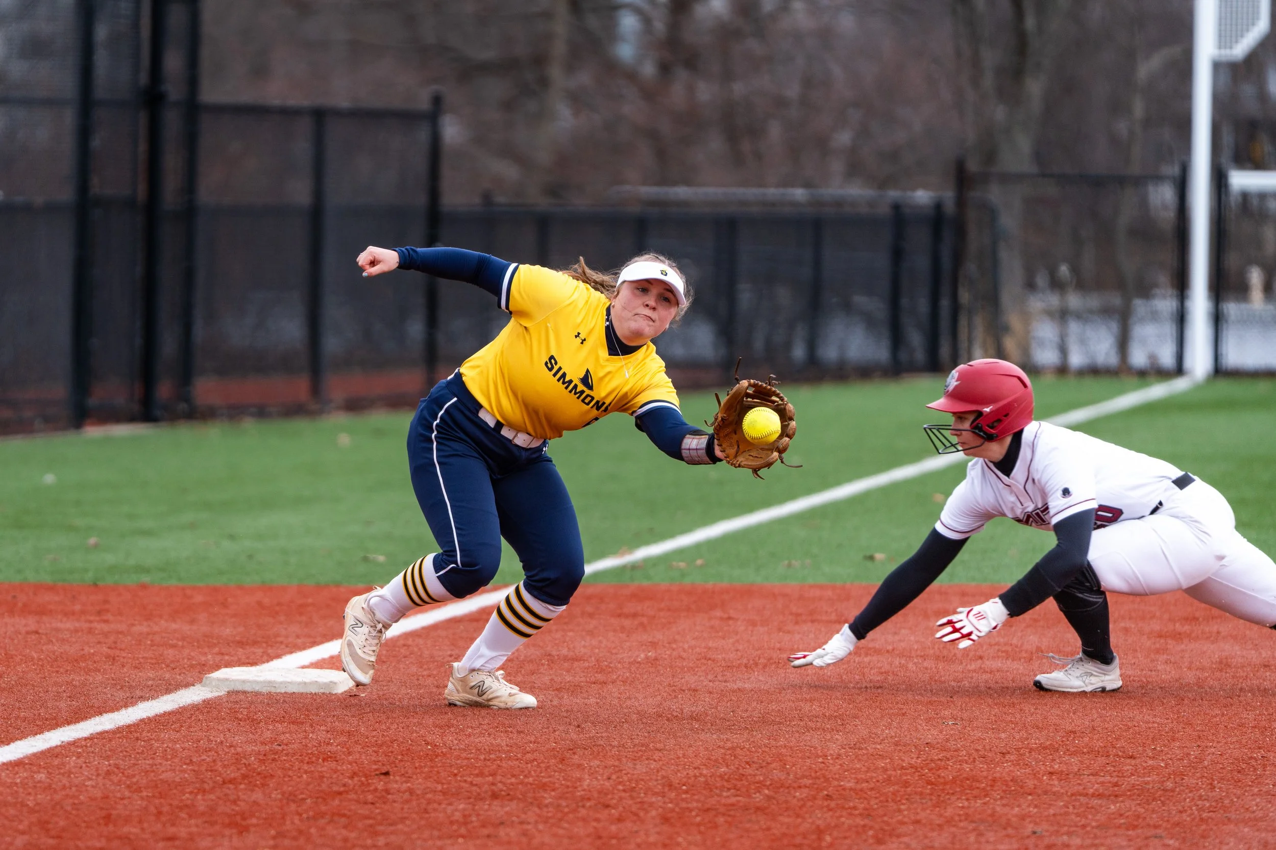 Simmons Softball