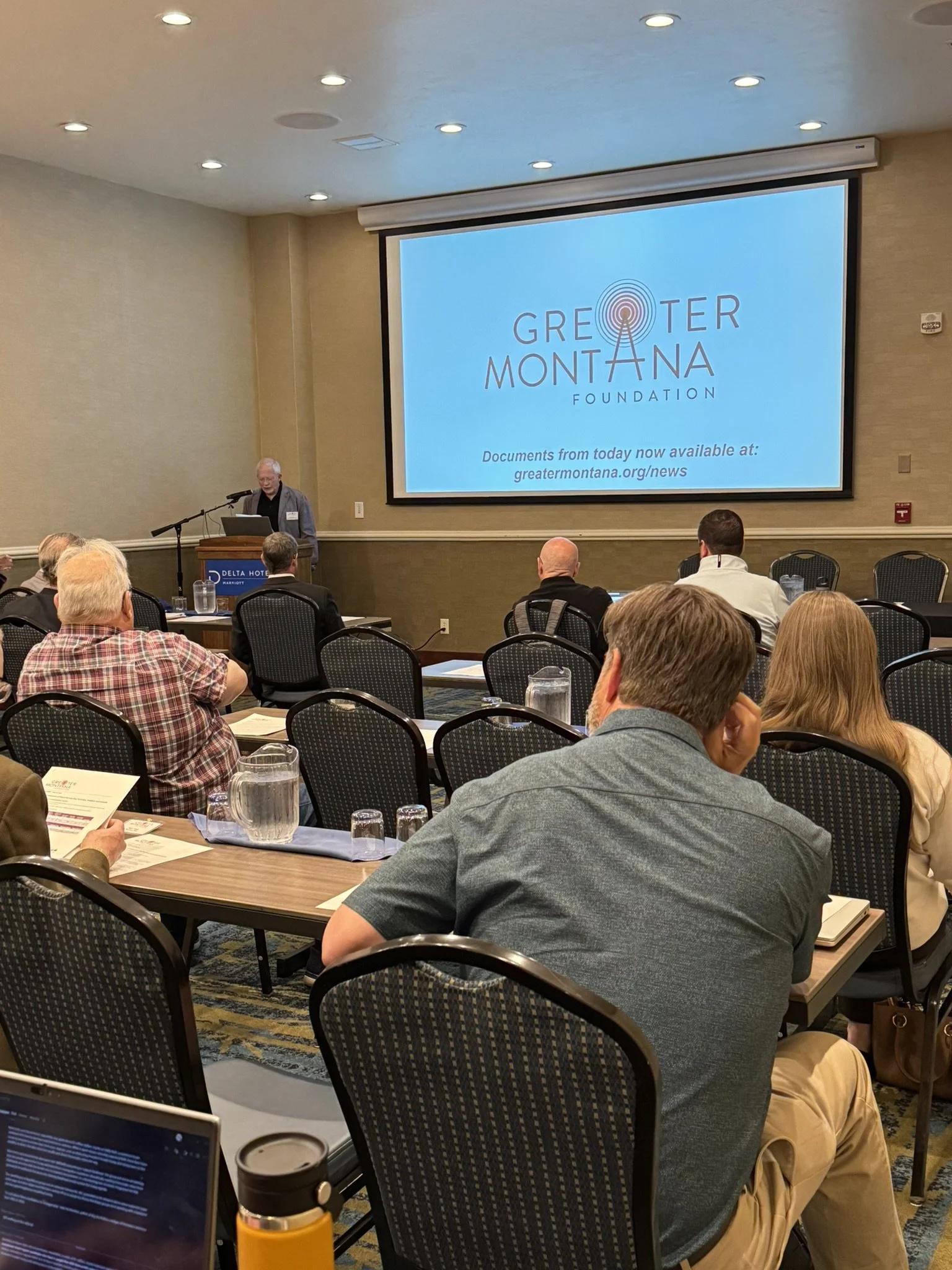 More Montanans ‘passive’ in news consumption, turn to social media, report says