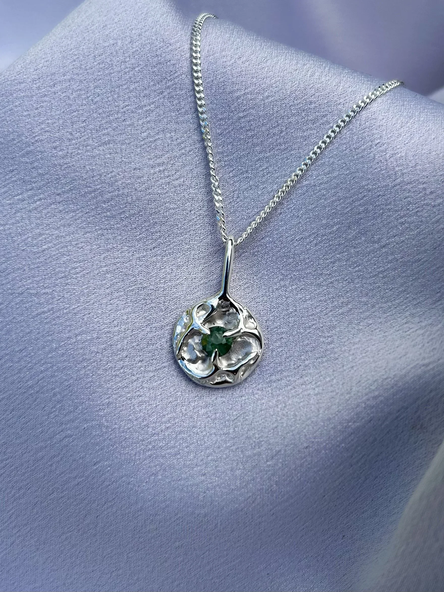 0.53ct tasmanian sapphire & solid sterling silver