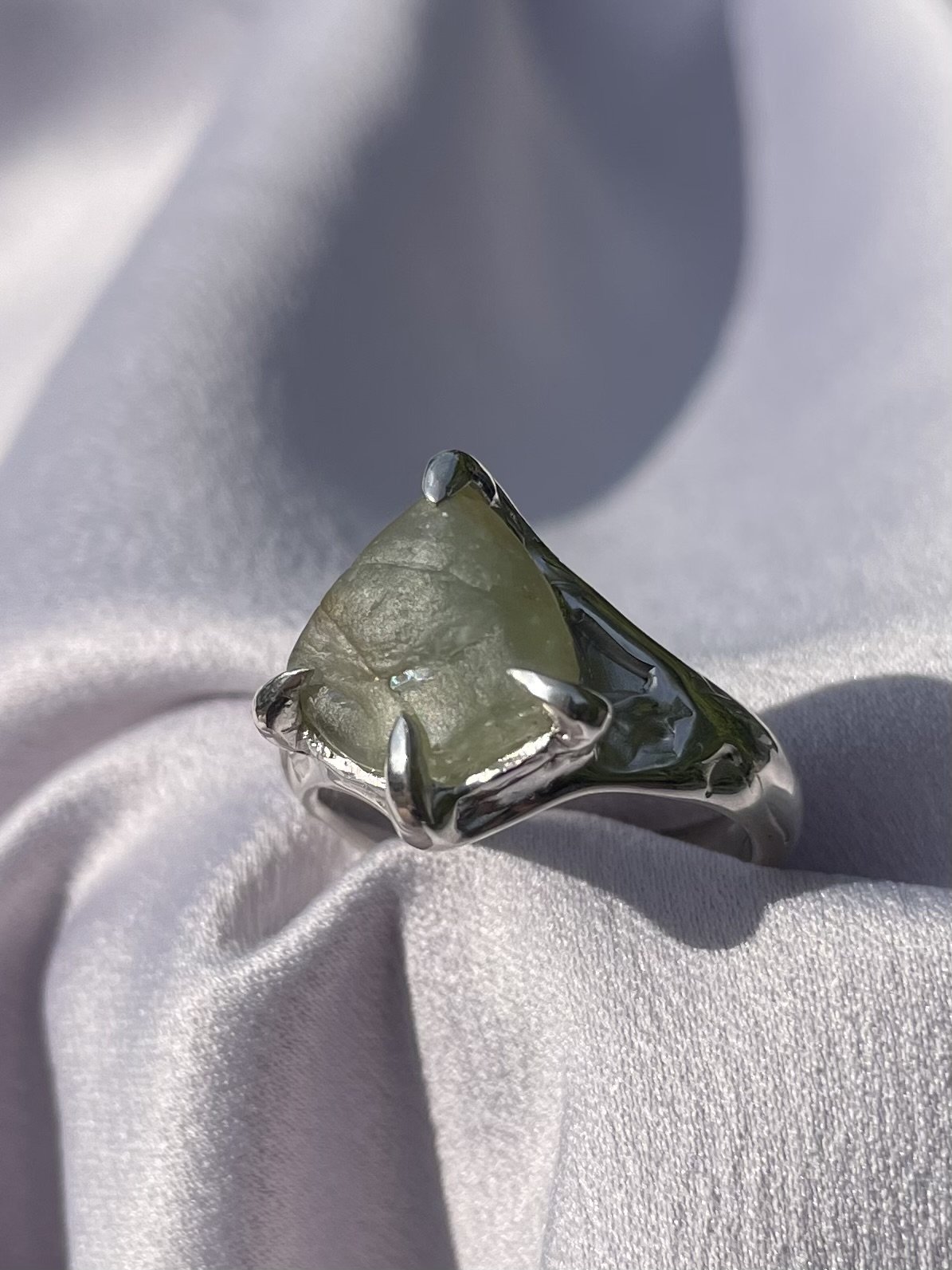 raw tasmanian sapphire & solid sterling silver