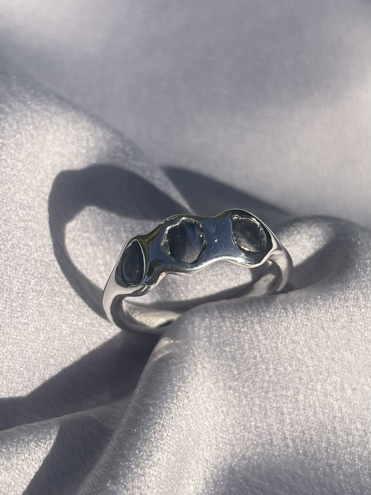 raw tasmanian sapphire & solid sterling silver