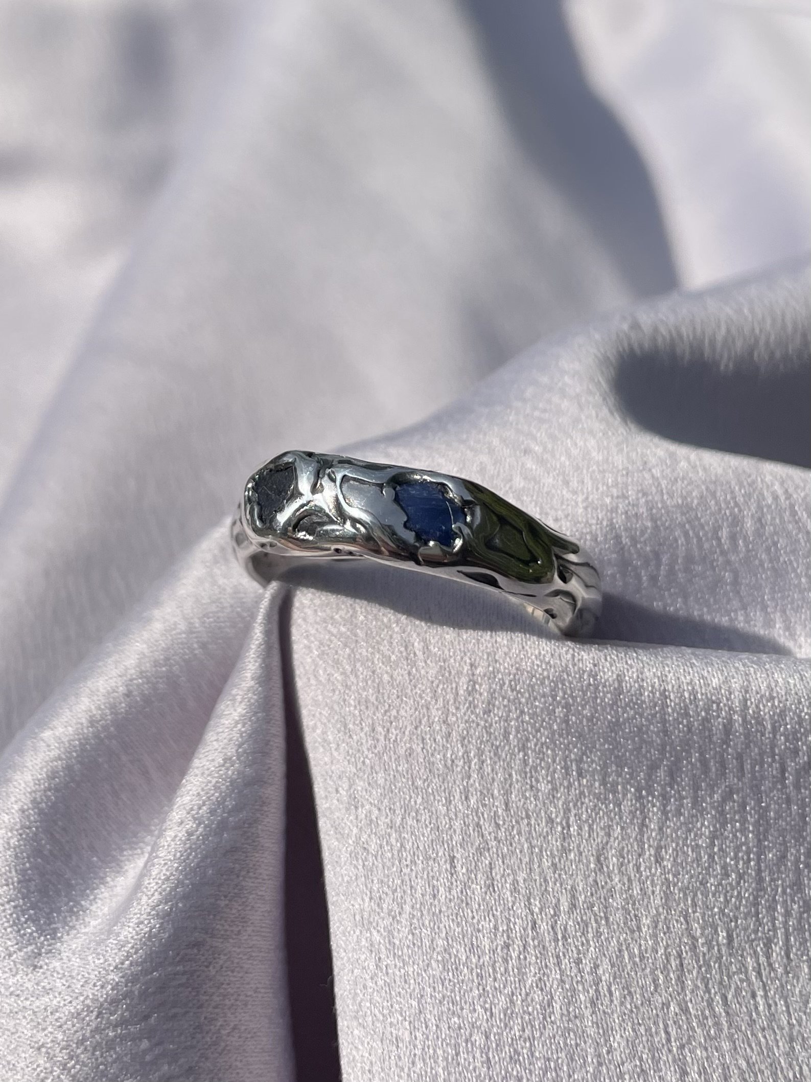 raw tasmanian sapphire & solid sterling silver