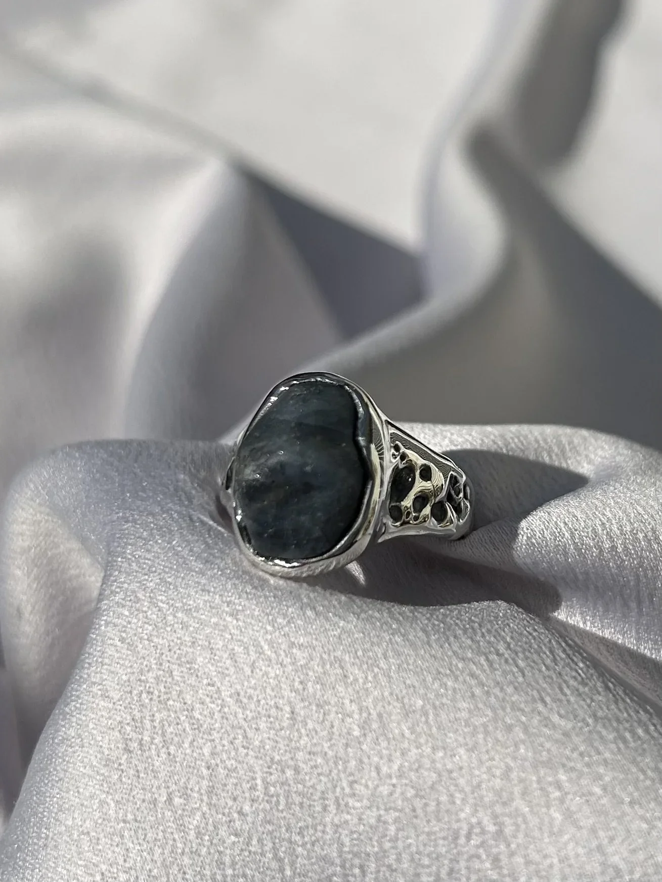 raw tasmanian sapphire & solid sterling silver