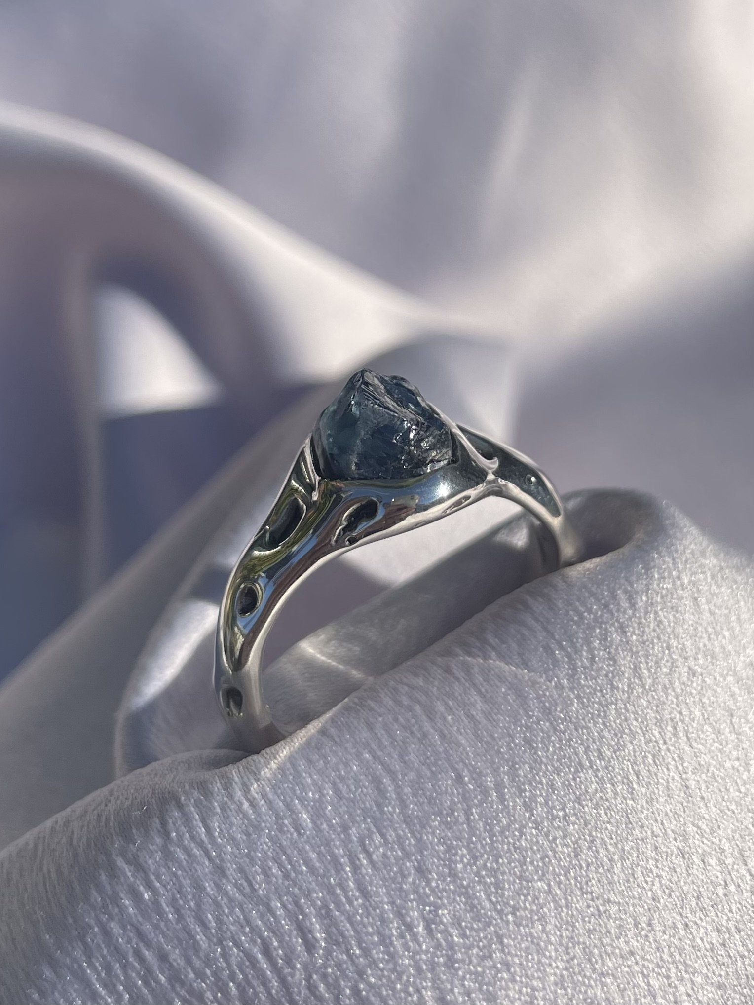 raw tasmanian sapphire & solid sterling silver