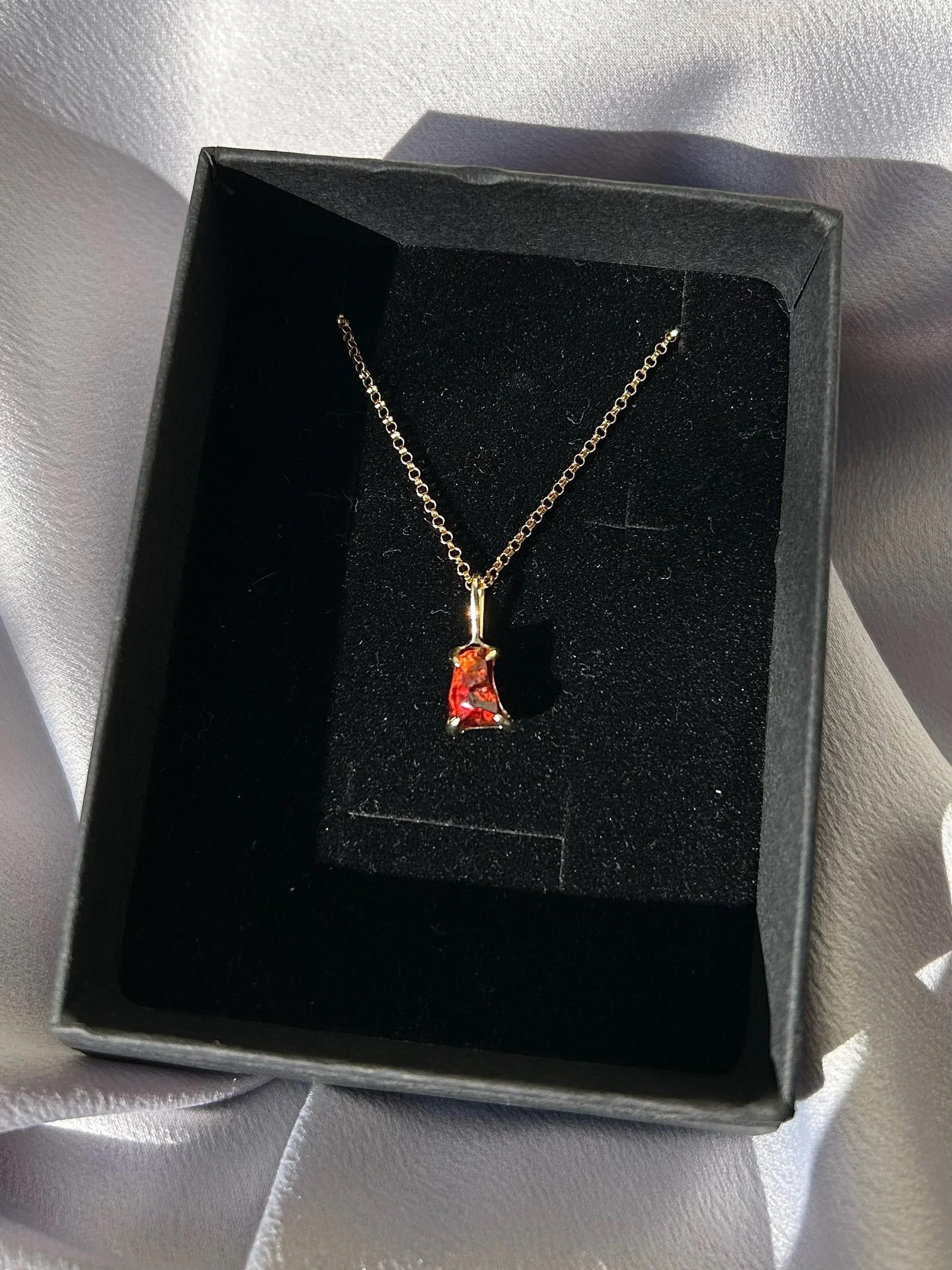 tasmanian zircon & solid 9ct gold