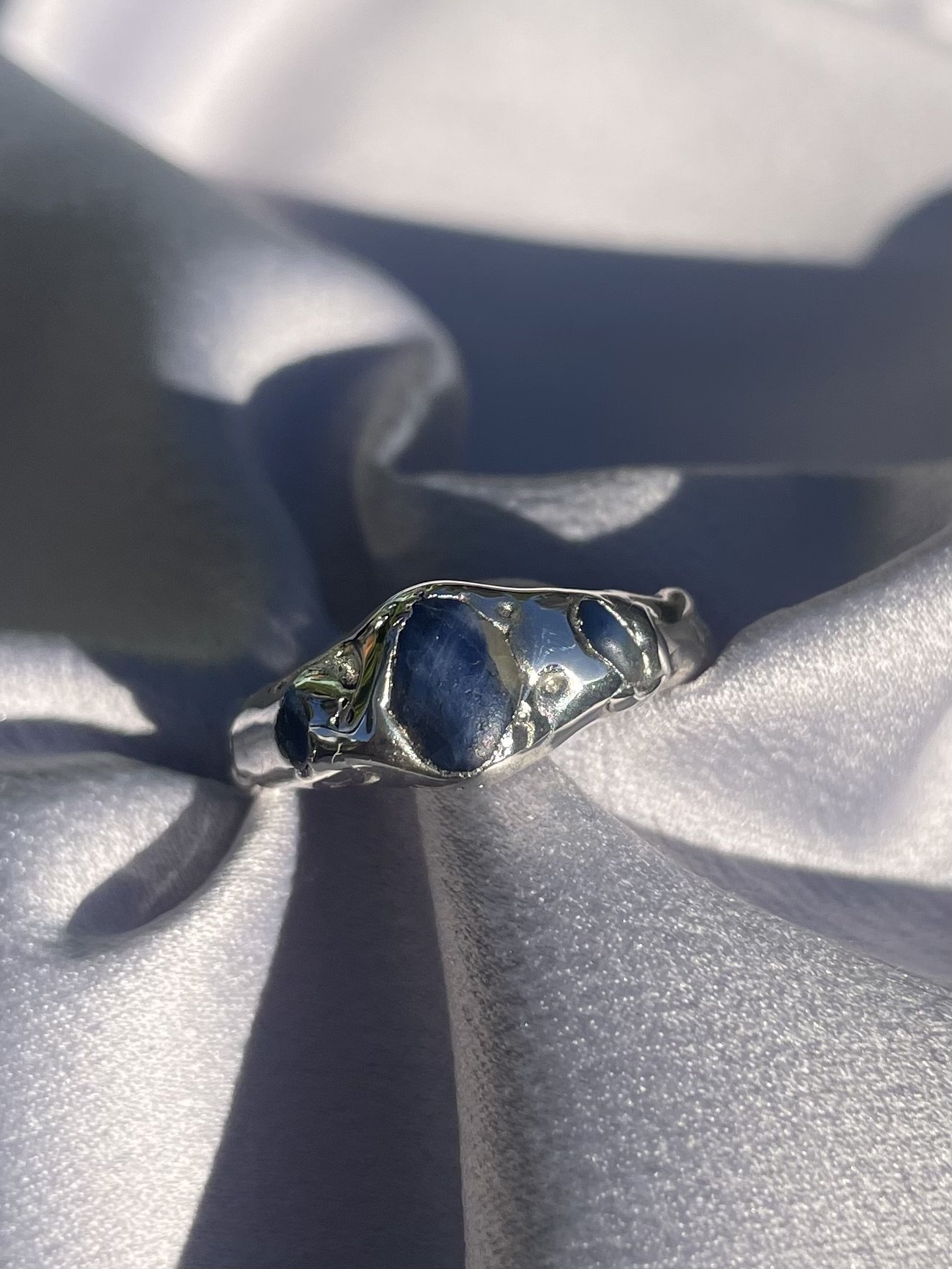 raw tasmanian sapphire & solid sterling silver