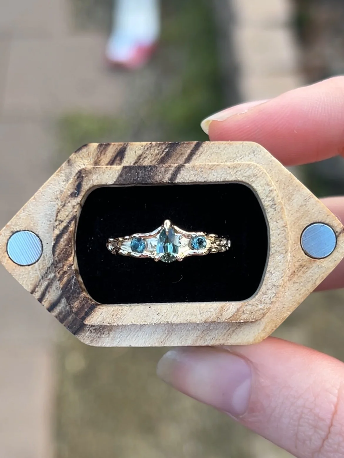 tasmanian sapphires & solid 9ct gold