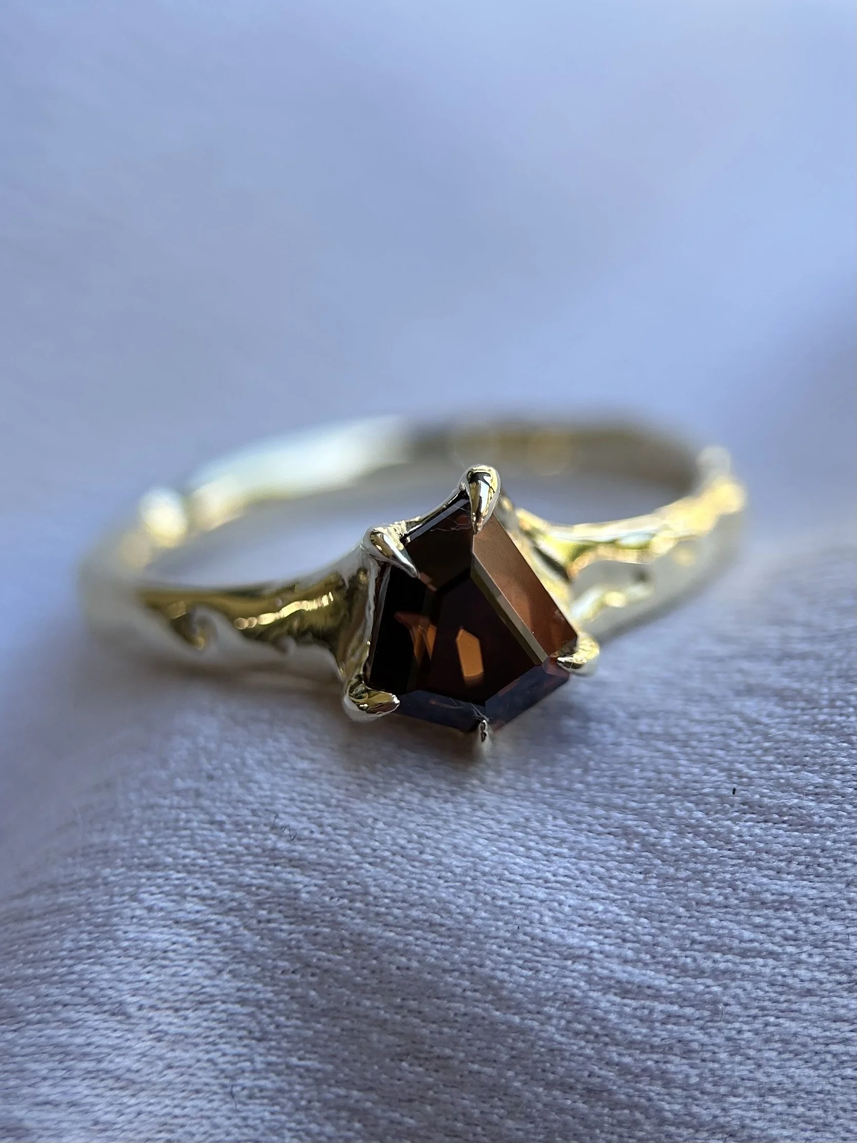 tasmanian zircon & solid 9ct gold