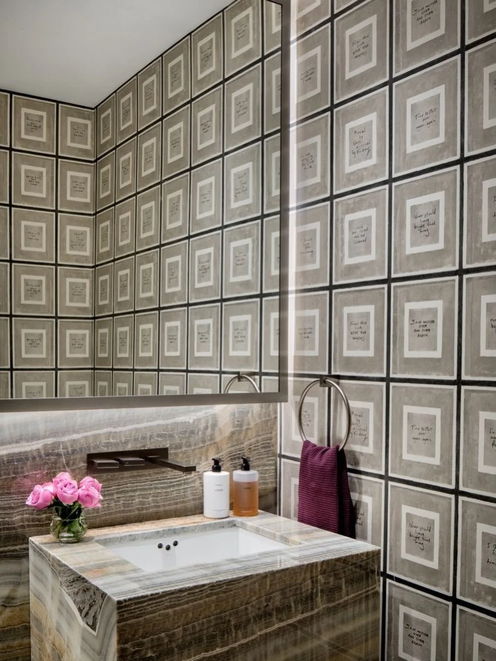 Pattern as poetry.
Our Vestry project powder room is a study in repetition and rhythm&mdash;where wallpaper wraps the room, turning surface into atmosphere.

Photo @imxplorer 

#studiokravt #interiordesign #tribecanyc