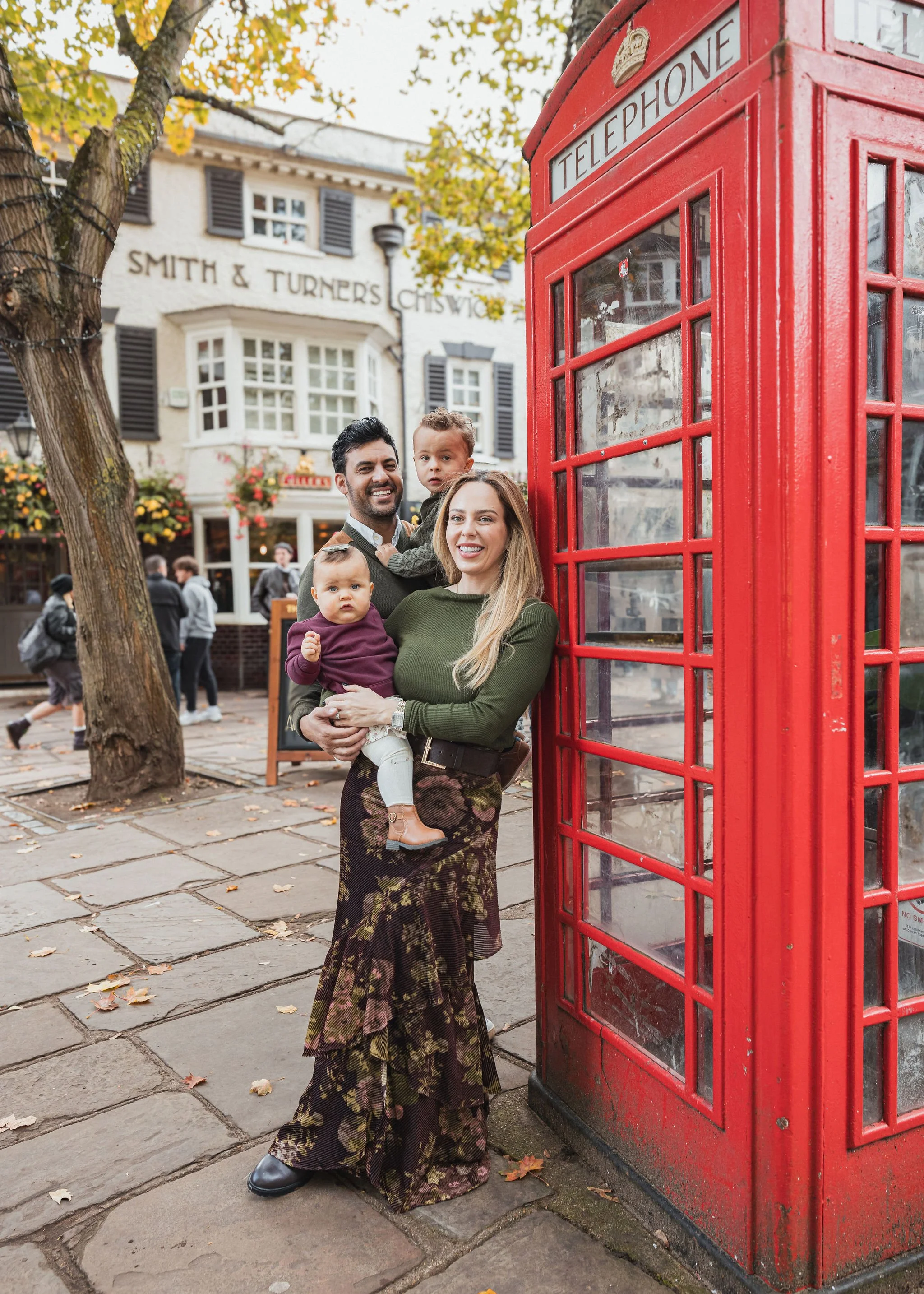 Family photoshoot in London by Jamie Melville