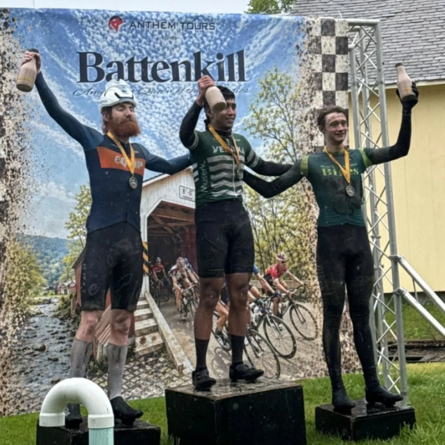 🦈 SHARK ON THE PODIUM 🦈

@samjsharkey took 2nd 🥈in the Men's Cat 3 at @battenkillrace after initiating the race winning move in the freezing racing 🥶 #sharkattack

#EquipRacing
@superiorskilledtrades
@quickprousa
@senacycling
@conduitroadpublicho