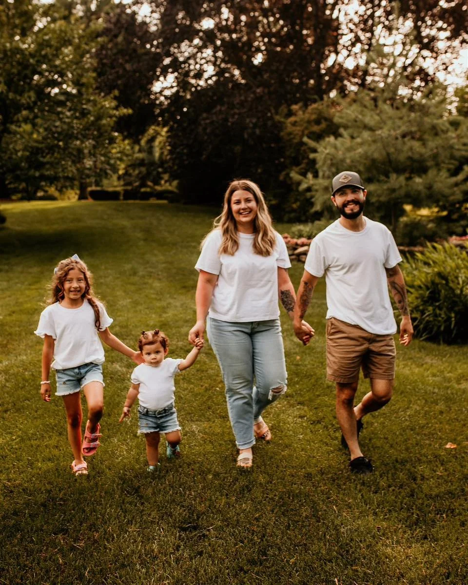 Sunlight, smiles, and love. 💕

#clevelandphotographer #clevelandphotographers #loraincounty #clevelandfamilyphotography #clevelandfamilyphotographer