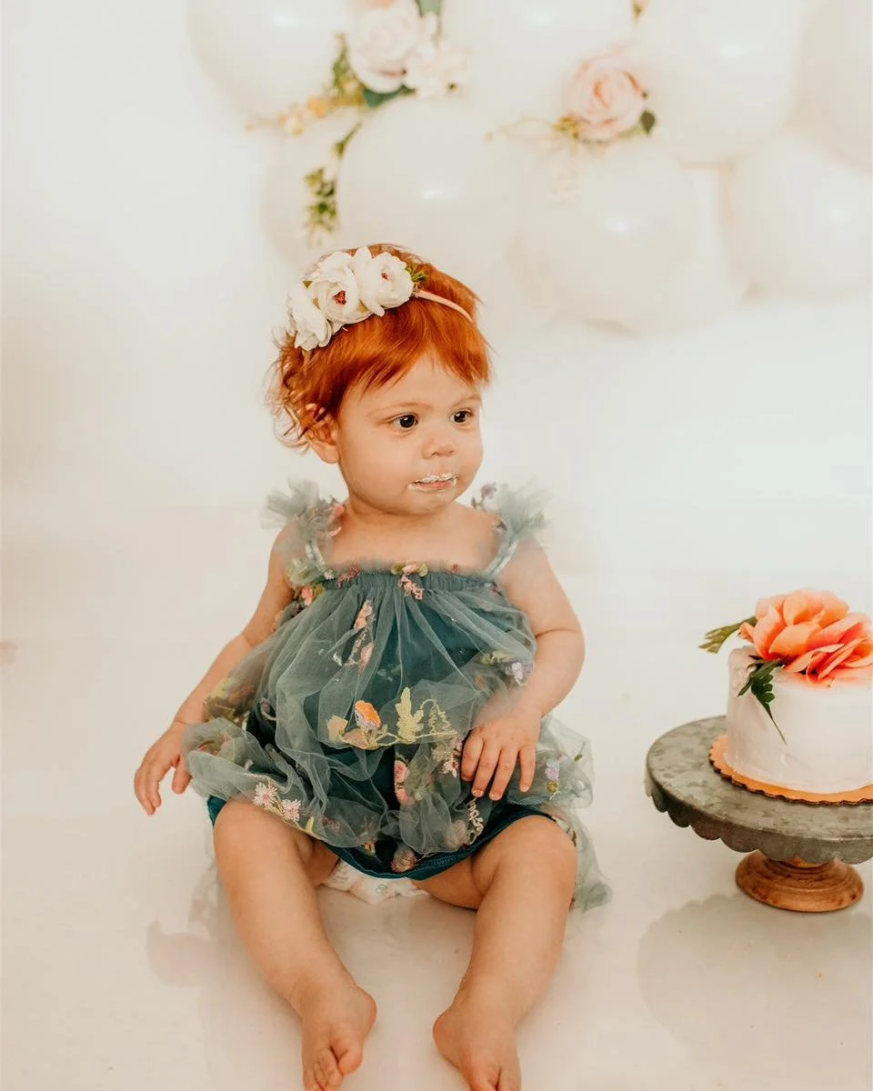 One whole year of sweetness 🎂✨

Reach out to book your kiddos cake smash session! 

https://www.mikaylanaylorphotography.com/contact

#clevelandphotographer #clevelandphotographers #loraincounty #clevelandfamilyphotography #clevelandfamilyphotograph