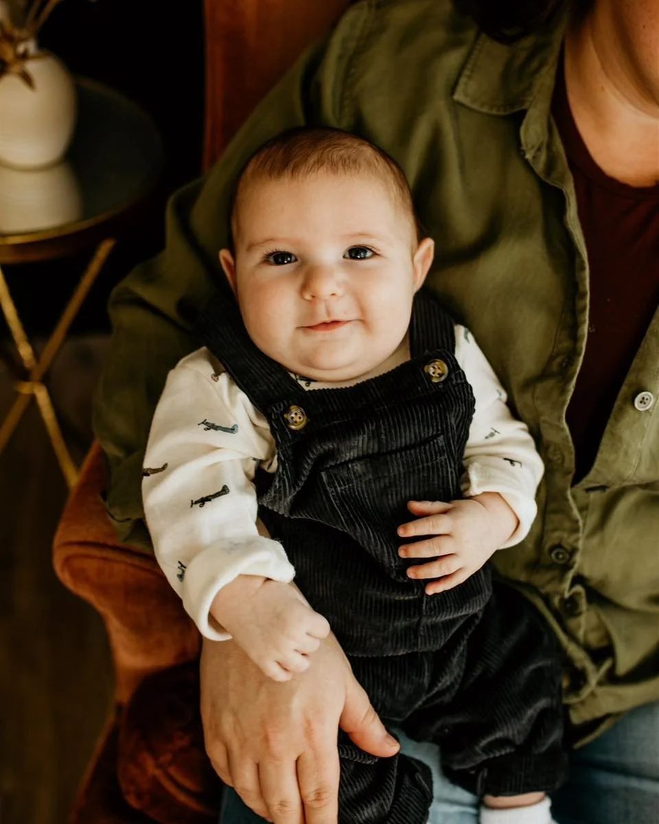 Three months in, and this little guy just keeps getting sweeter and sweeter. 🤍 

#clevelandphotographer #motherhoodthroughinstagram #ohionewbornphotography #clevelandfamilyphotographer #loraincounty