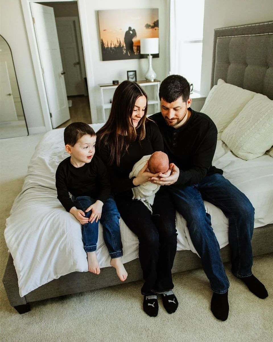 And then there were four! 💛

 #newbornphoto #newbornbaby #clevelandmommyblogger #clevelandmomblogger #clevelandmomny #clevelandnewborns #clevelandnewbornphotoshoot #elyriaohio #cle #ohio #thisiscle #clevelandmommy #motherhoodthroughinstagram #ohione