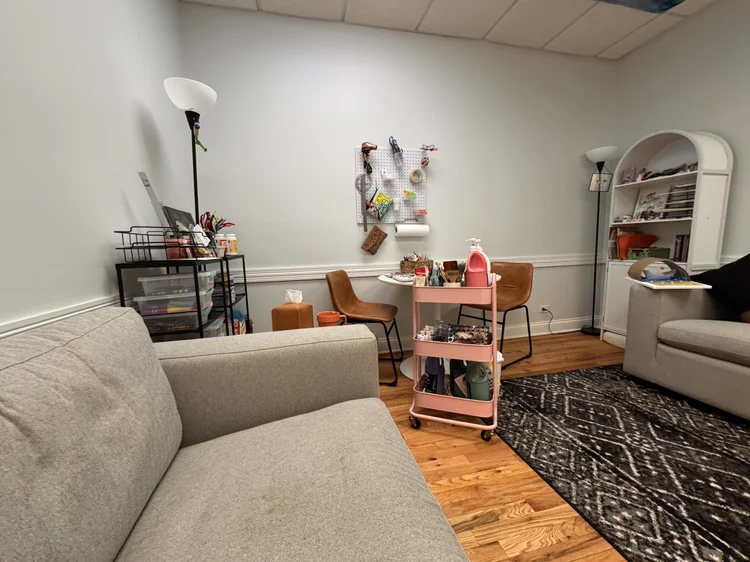 Art therapy room at Ashé Counseling and Coaching Logan Square