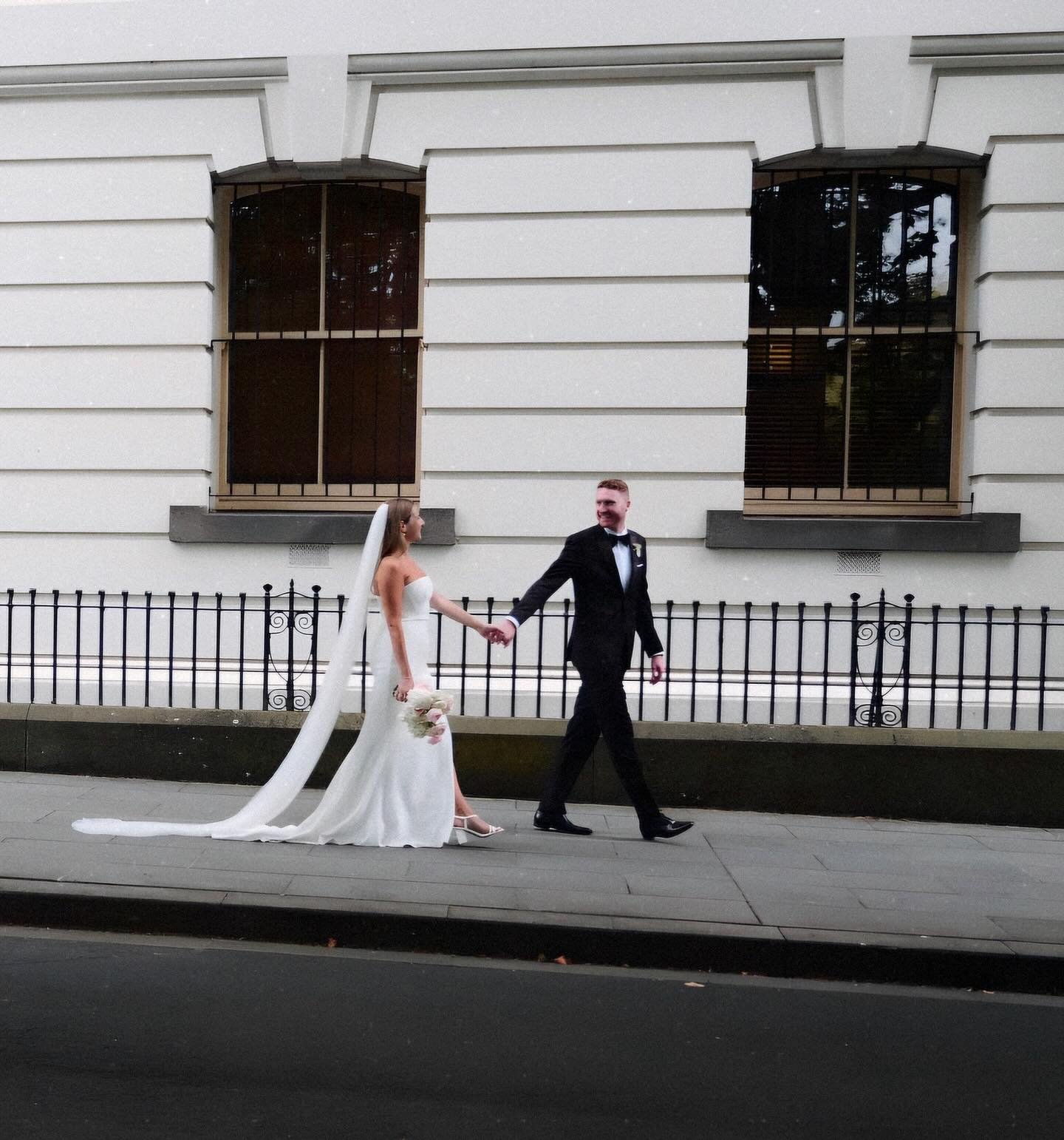 A little moment from Tom and Nicolette&rsquo;s stunning city wedding. So much love between these two 😍