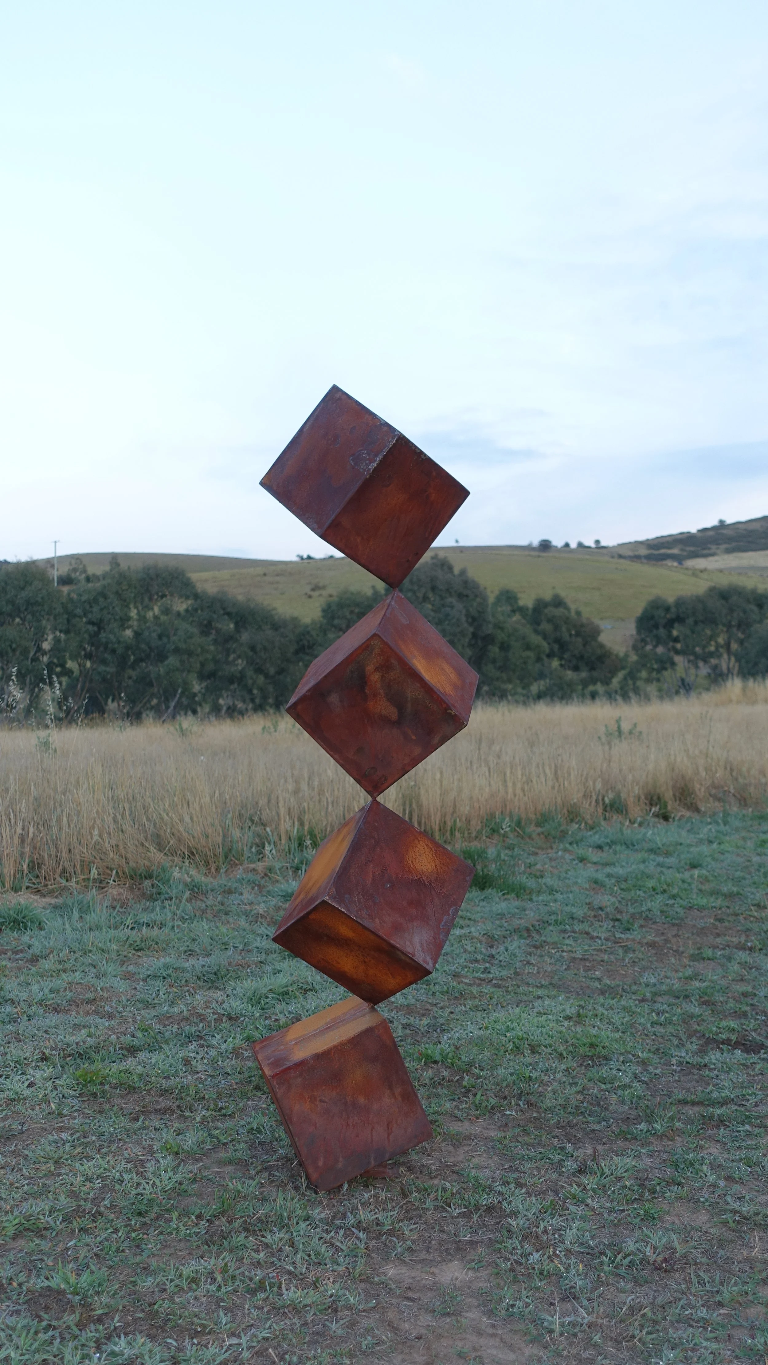 rusty cube tower 240