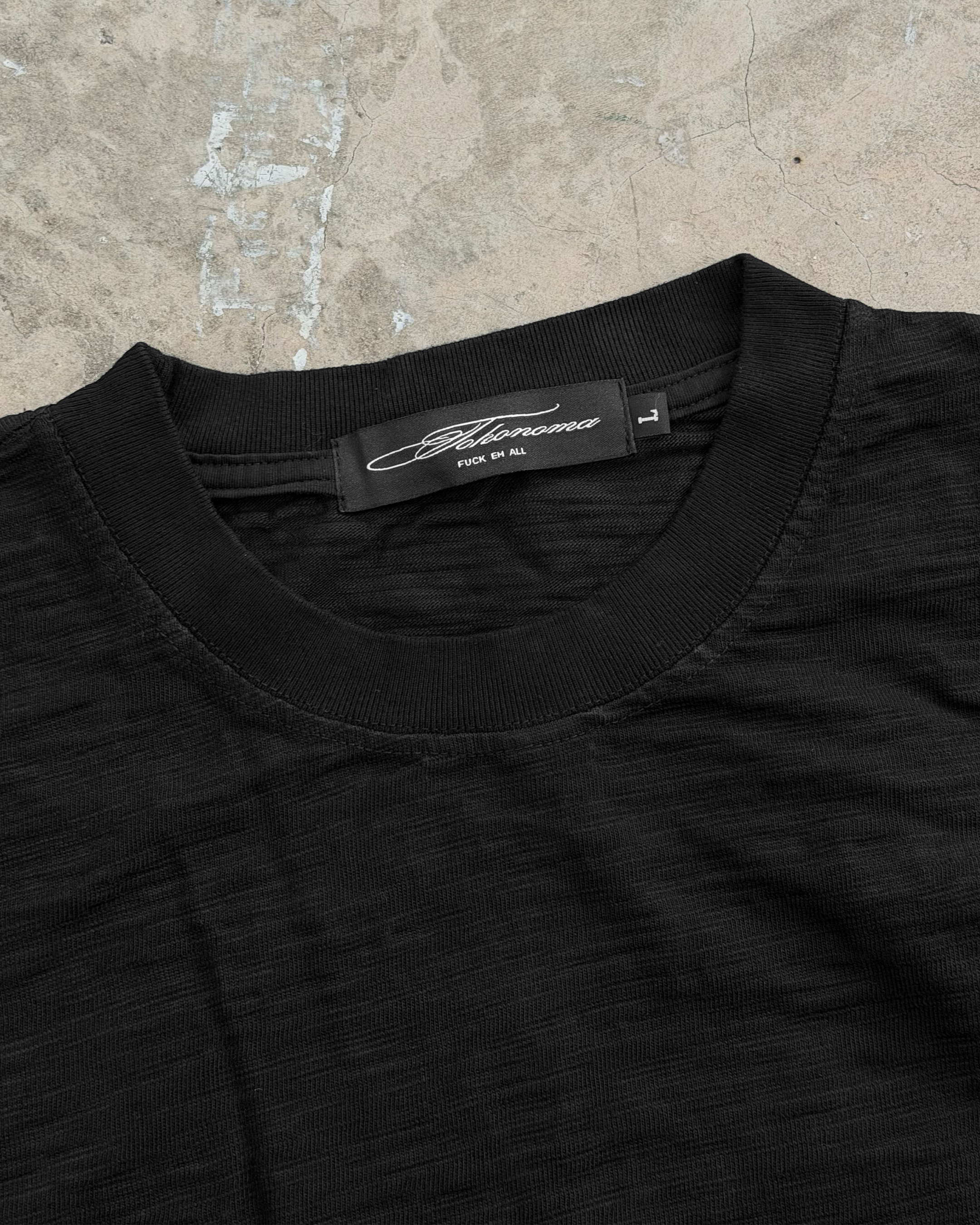 Slub Black Close-up.png