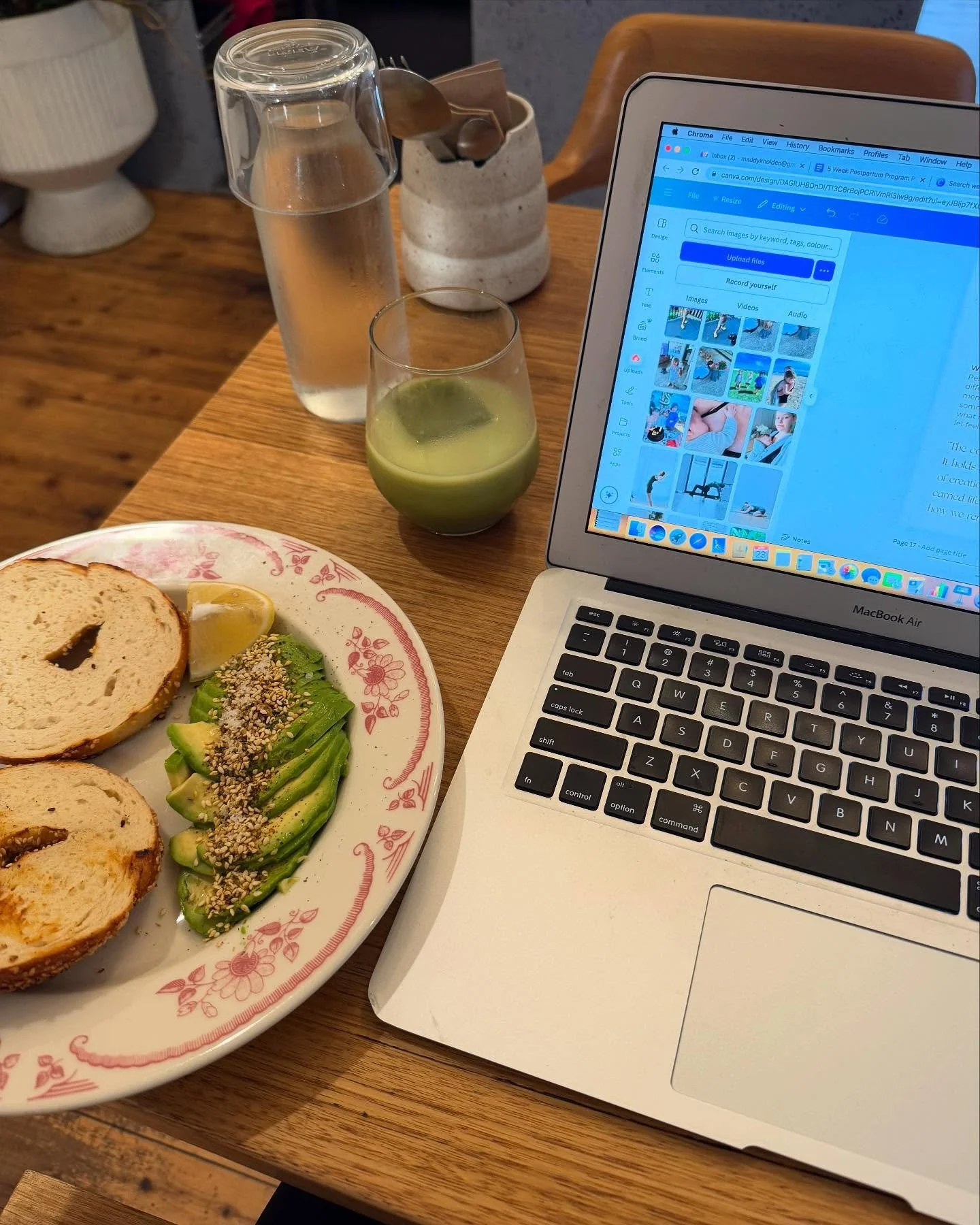 A little behind-the-scenes sneak peak 🍵💻

I&rsquo;ve been pouring my heart into The Gentle Return. Not just an eBook, but a full 5-week postpartum yoga video series created especially for the mothers who haven&rsquo;t been able to join me in person