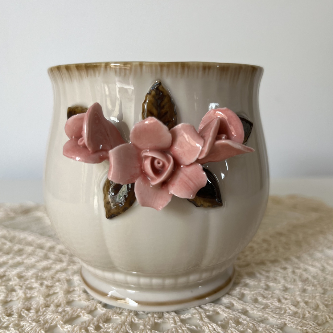Vintage Floral Sugar Pot and Creamer Porcelain Capodimonte Pink Rose Set (3).png