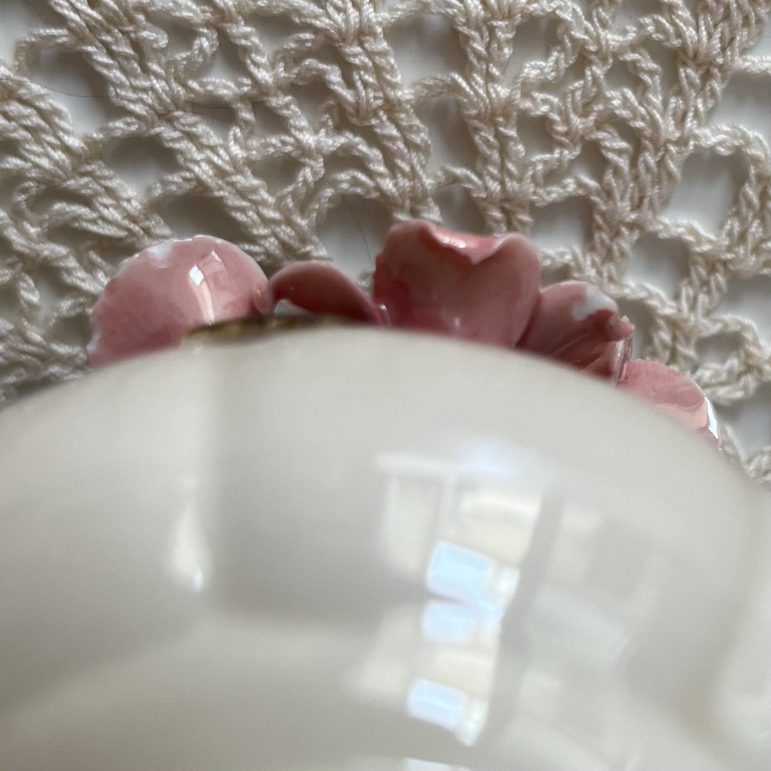 Vintage Floral Sugar Pot and Creamer Porcelain Capodimonte Pink Rose Set (27).png