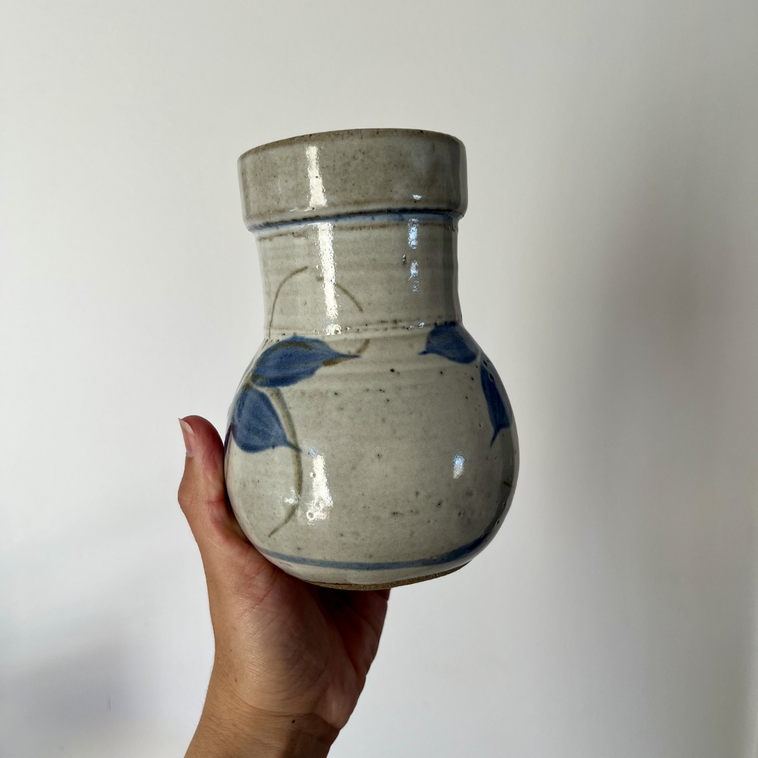 Vintage Hand-Thrown Stoneware Studio Pottery Mug Vase Blue Leaf Motif (14).png