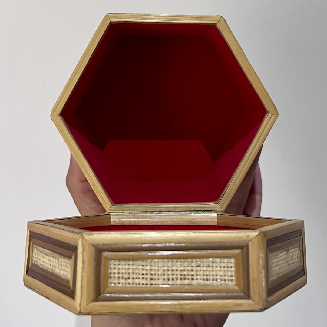 Handmade Hexagonal Vintage Bamboo & Rattan Jewellery Box Red Interior (5).png