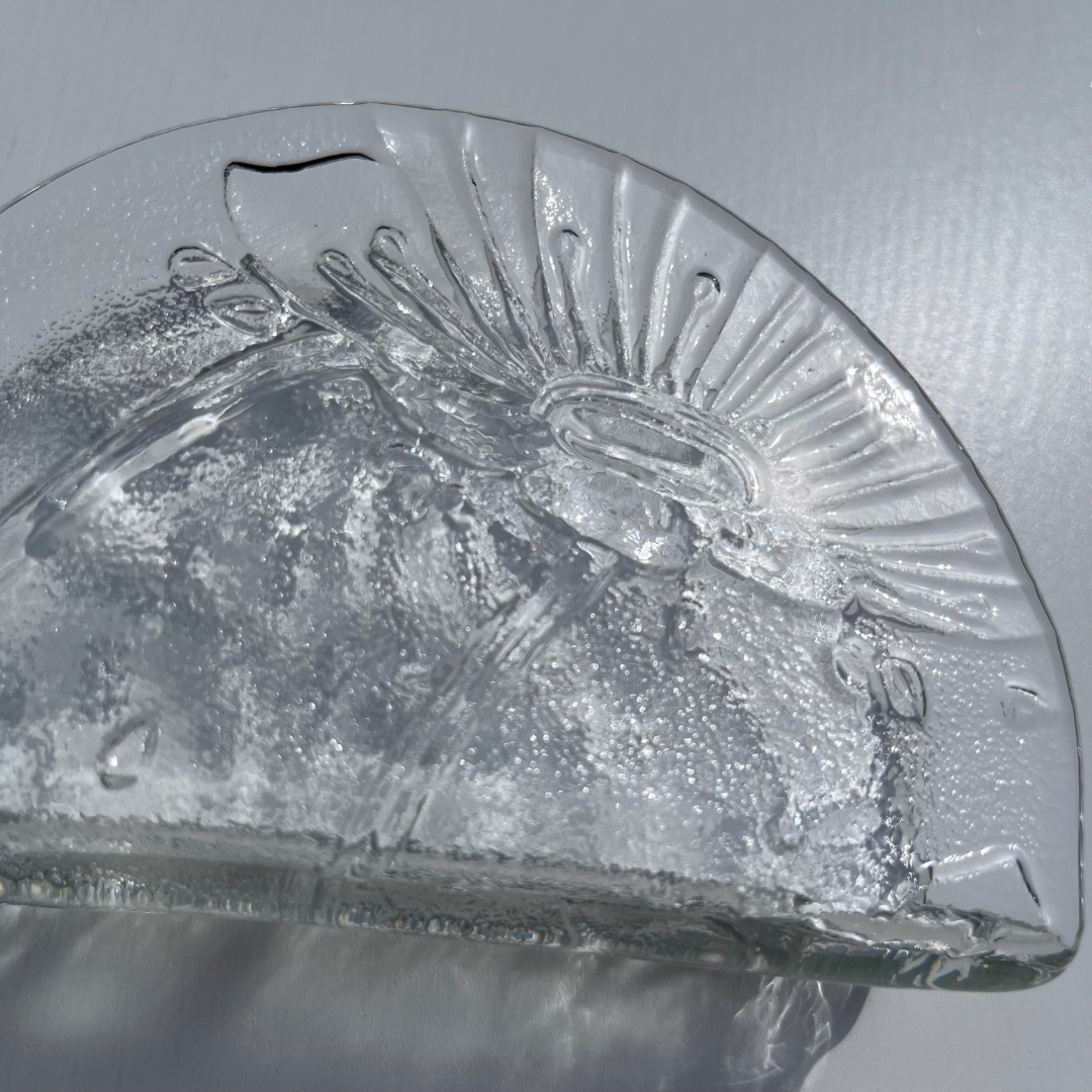 Vintage Pressed Glass Floral Napkin Holder for Serviettes (2).png