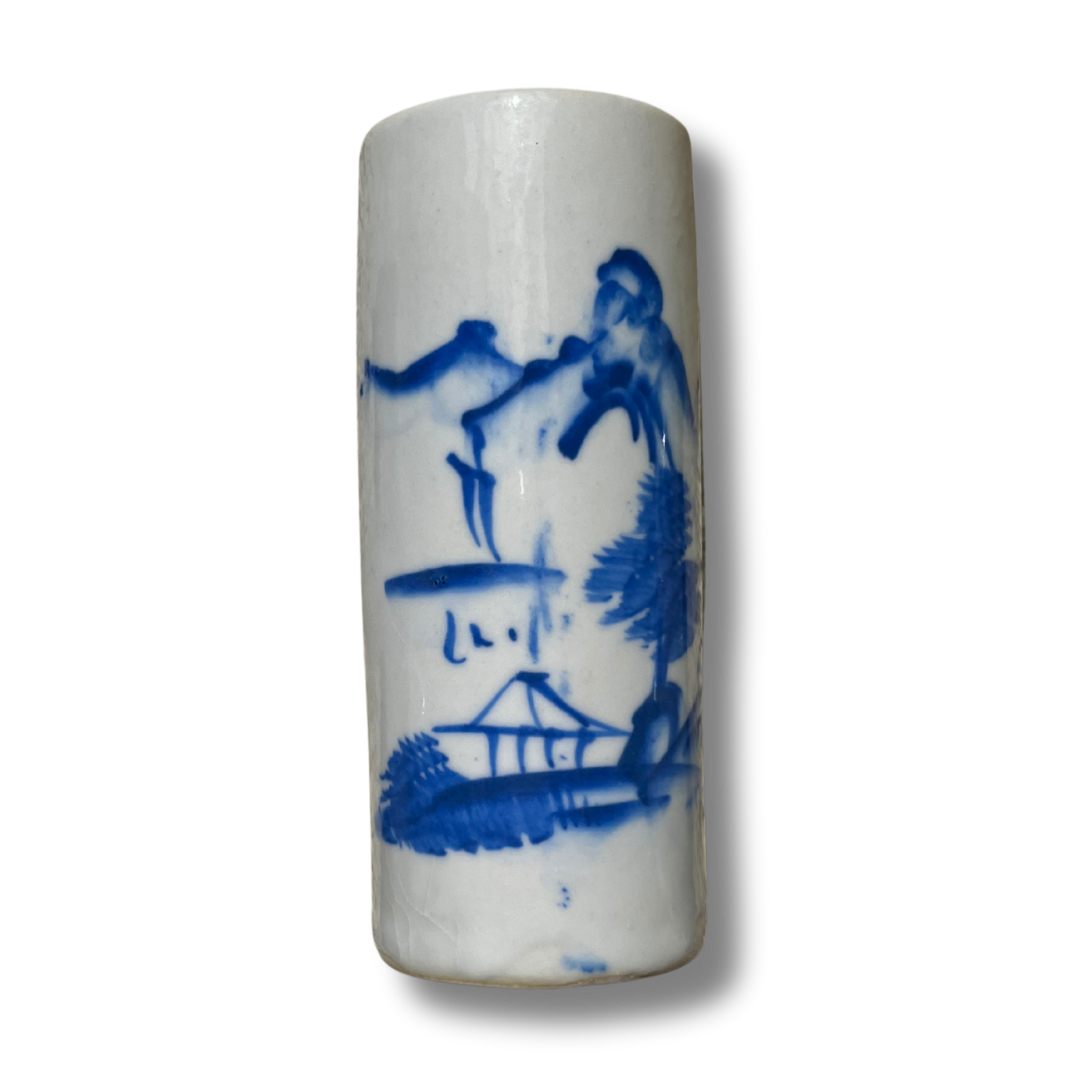 Set of Five Porcelain Vases Made in China (14).png