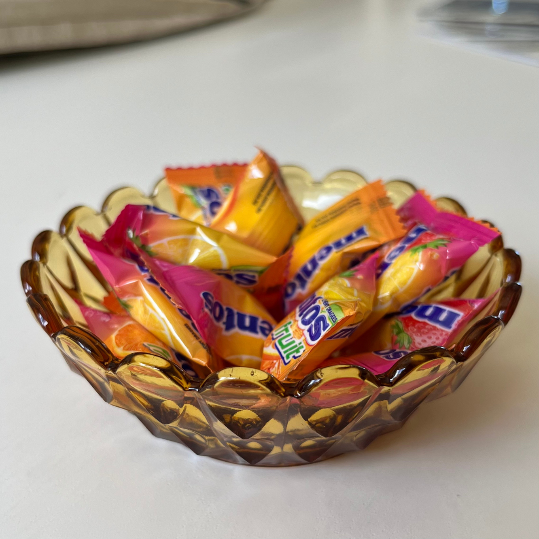 vintage-amber-pressed-glass-crown-crystal-trinket-dish-bowl (10).png