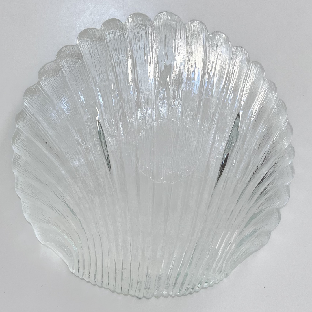 Large Vintage Glass Scallop Clam Shell Footed Seafood Bowl Beach Decor (7).png