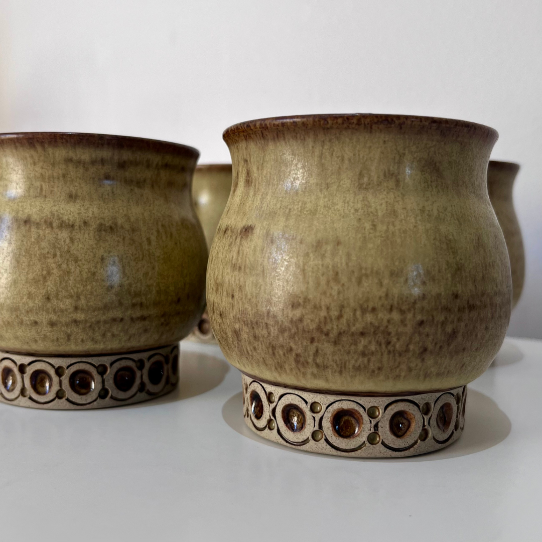 Jersey Pottery Earthenware Coffee Mugs Olive Green Geometric Base (2).png