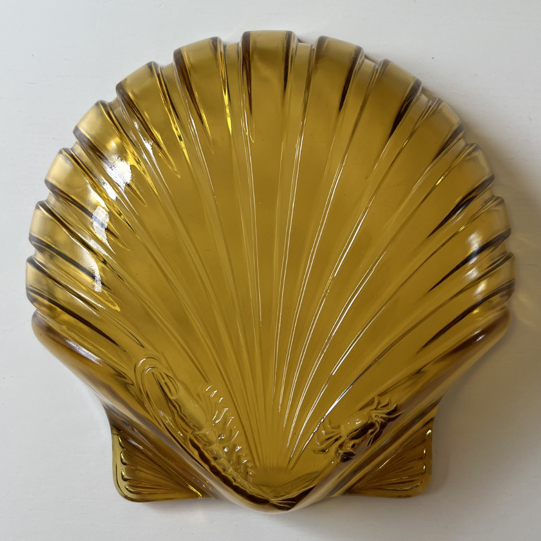 vintage amber glass clam shell bowl seafood serving dish lobster crab (5).png