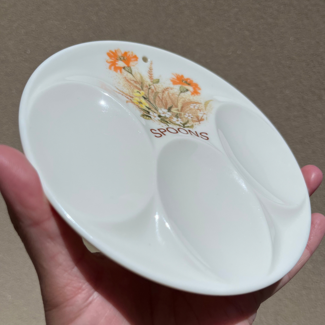 vintage melamine marks spencer field flowers triple spoon rest (7).png