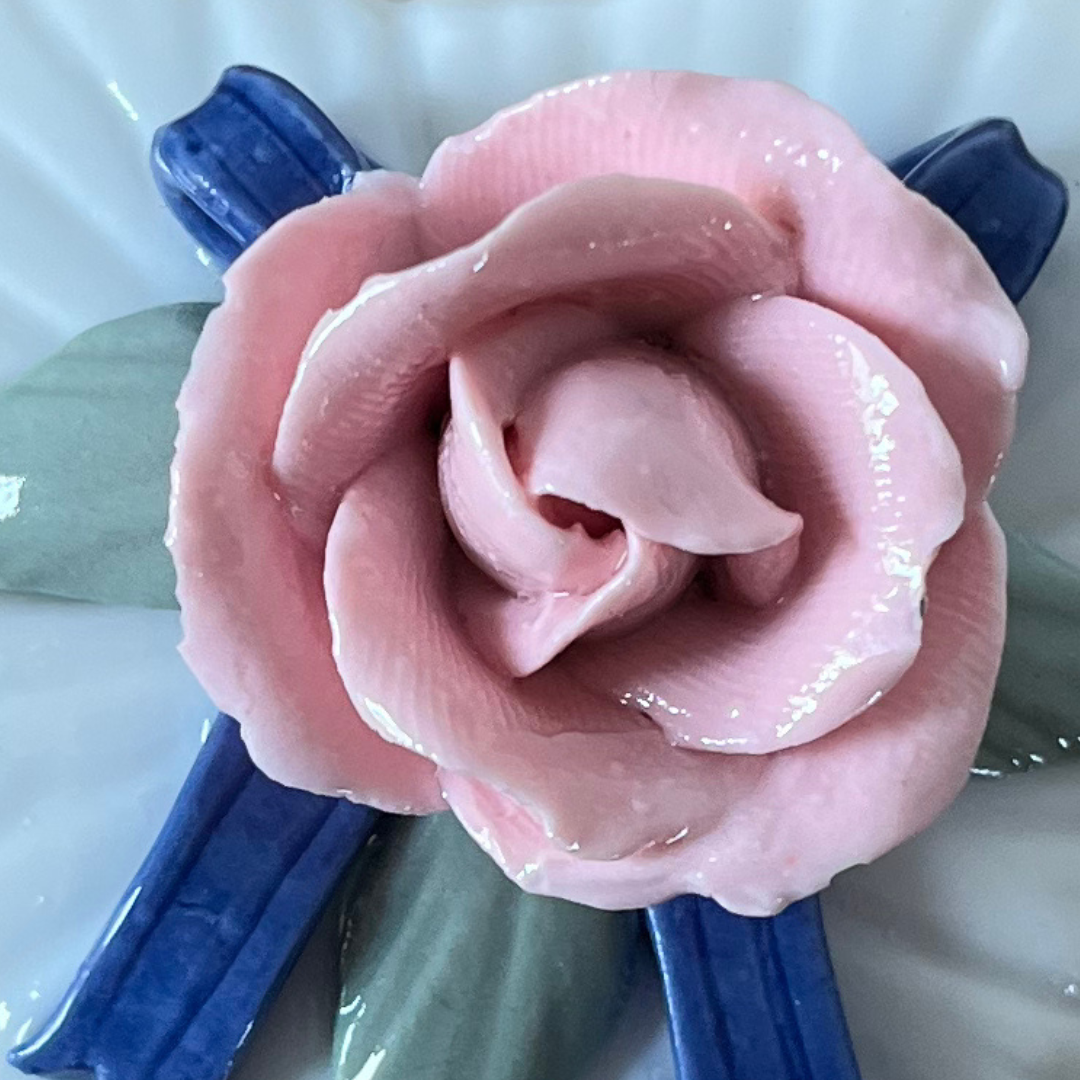 Vintage Handmade Heart-Shaped Ceramic Pink Rose Trinket Box (6).png