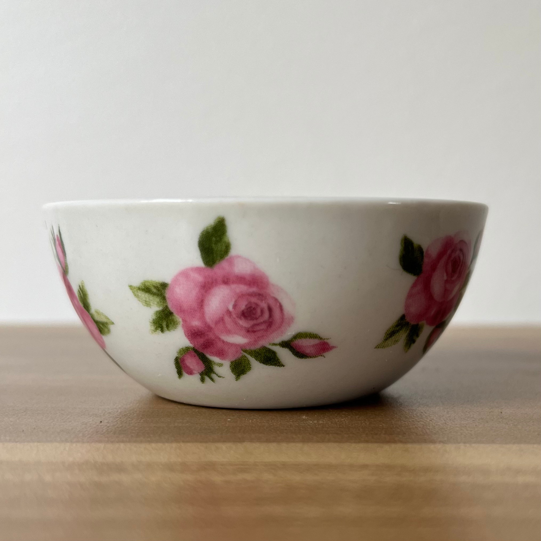 Rose Scented Candle in Reusable Ceramic Trinket Dish (2).png