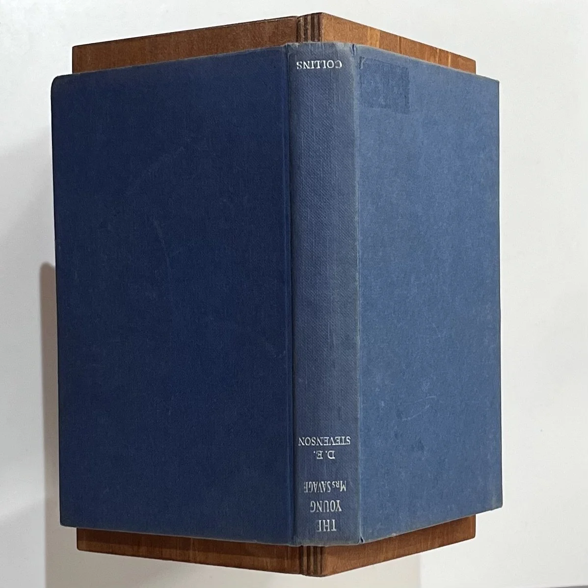 Handmade Wooden Book Stand Holder Upcycled Pallet Wood 11.jpeg